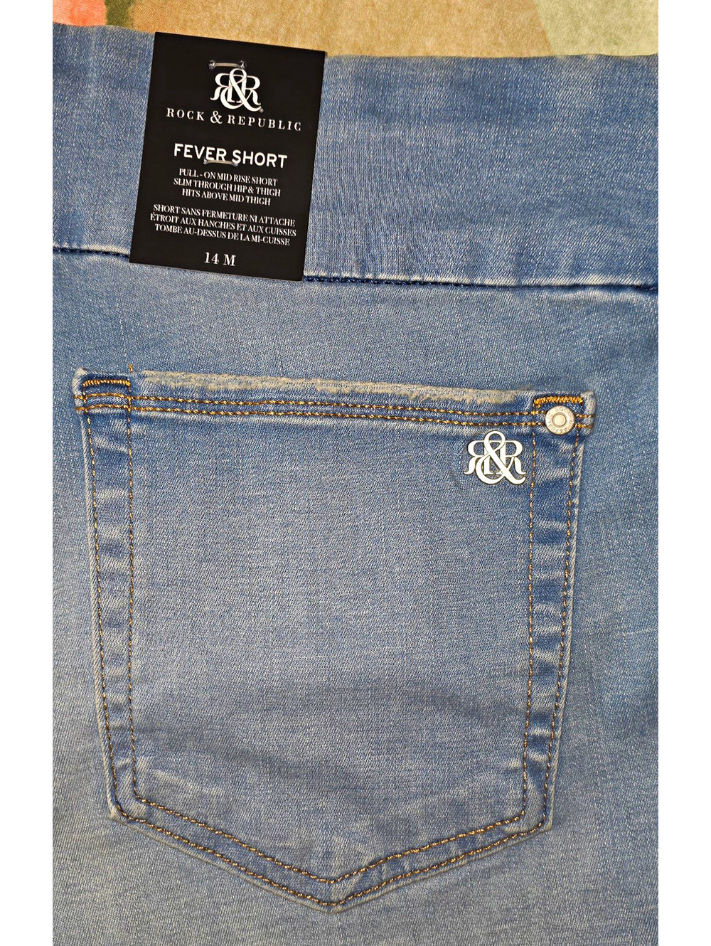 Rock & Republic Fever Women's Mid Rise Slim Pull-On Blue Denim Shorts Size 14